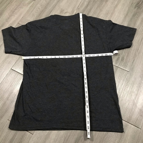 Marvel NWT Captain America Logo S/S Graphic Tee - Picture 7 of 7